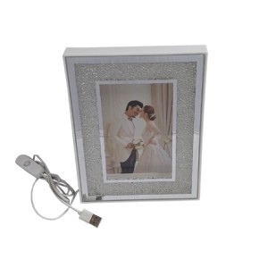 BM362482 PORTA RETRATO 10X15CM USB C/ILUMINACAO