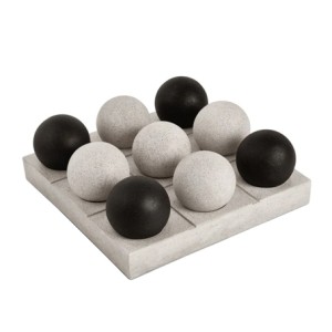 17459 JOGO DA VELHA  DECORATIVO EM POLIRESINA